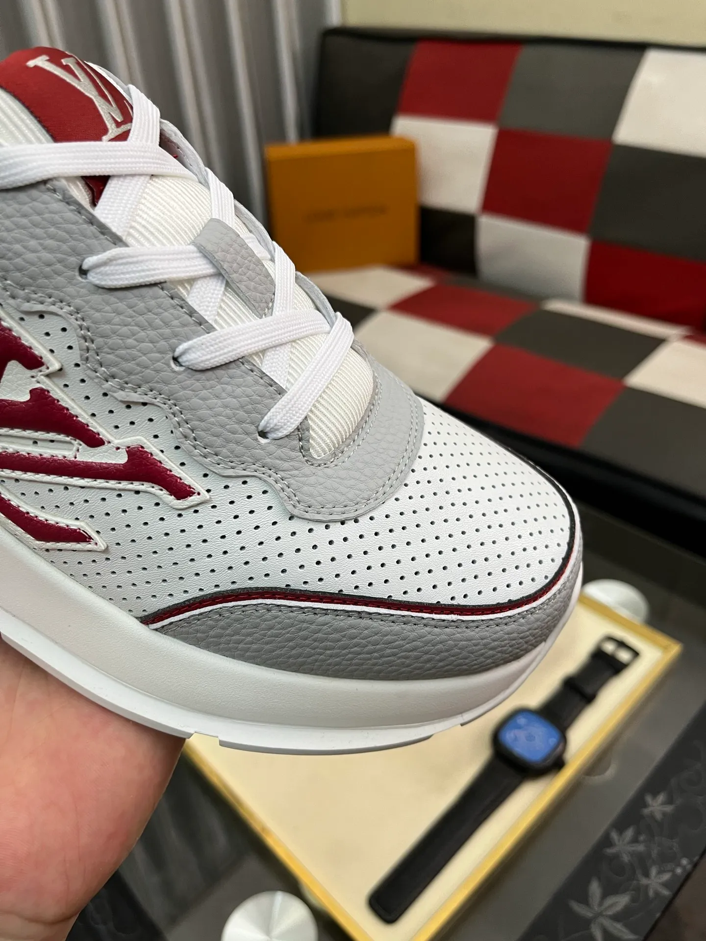 Men's shoes 💰458⌚️⌚️[Louis Vuitton LV] Dad shoes are popular casual sports shoes with outsole, breathable and comfortable, easy to walk, trendy men's versatile fly woven epoxy with ➕leather lining➕Gucci's popular original outsole, sports and running style, super comfortable. Code number 38-44